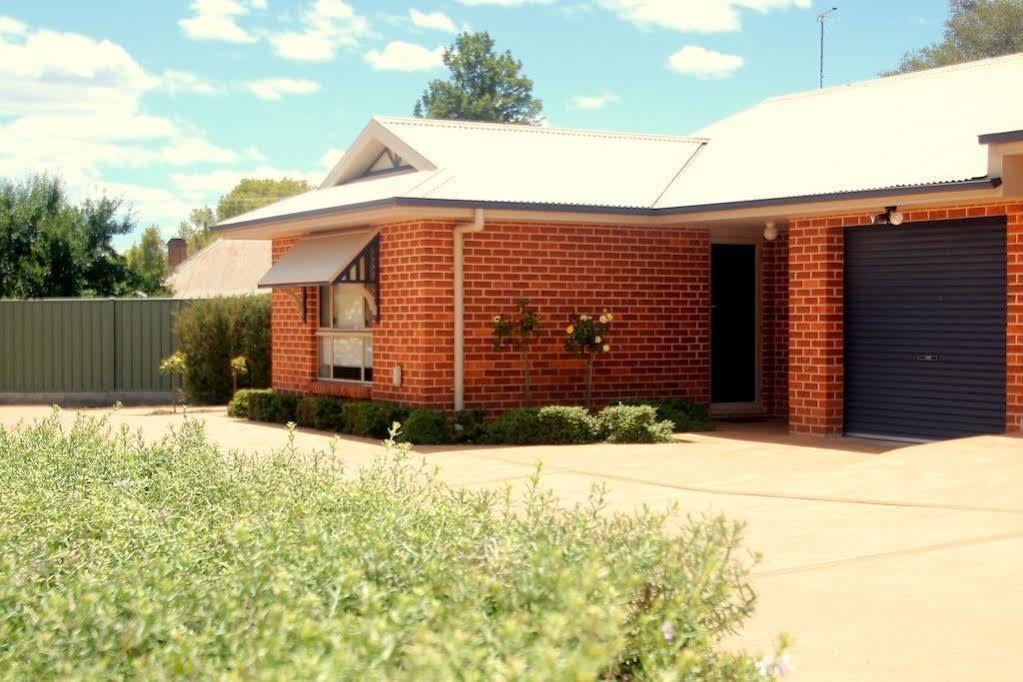 Colonial Court House Villa Mudgee Exterior photo